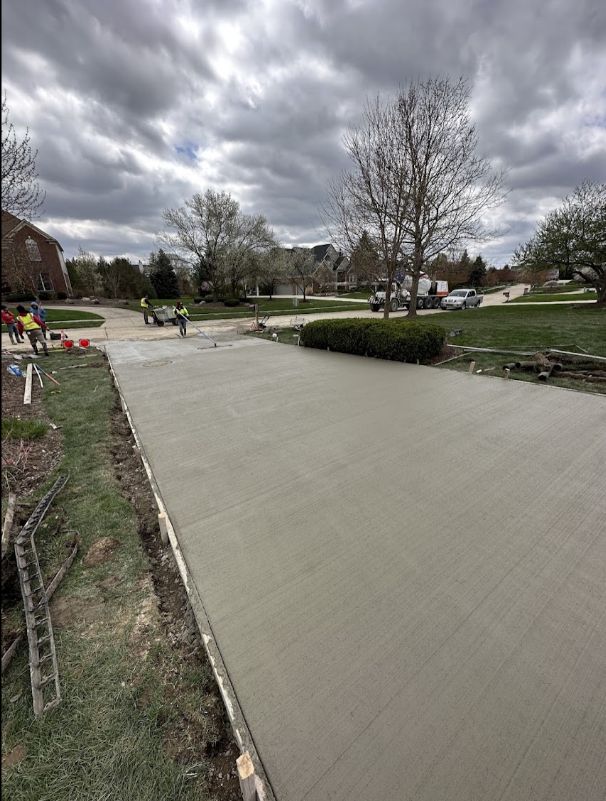Omni residential concrete work during driveway placement